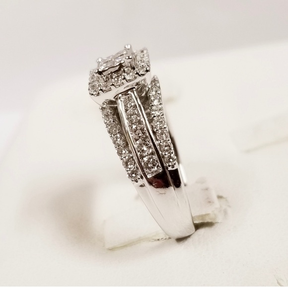 10K Halo Diamond Ring - Picture 7 of 11